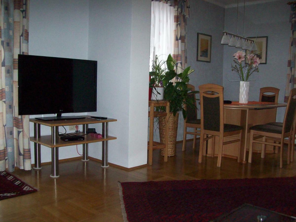 Riedl Gaestewohnung Klagenfurt am Woerthersee Luaran gambar