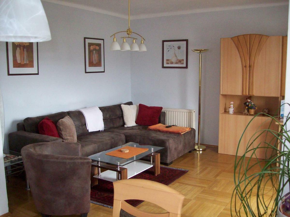 Riedl Gaestewohnung Klagenfurt am Woerthersee Luaran gambar